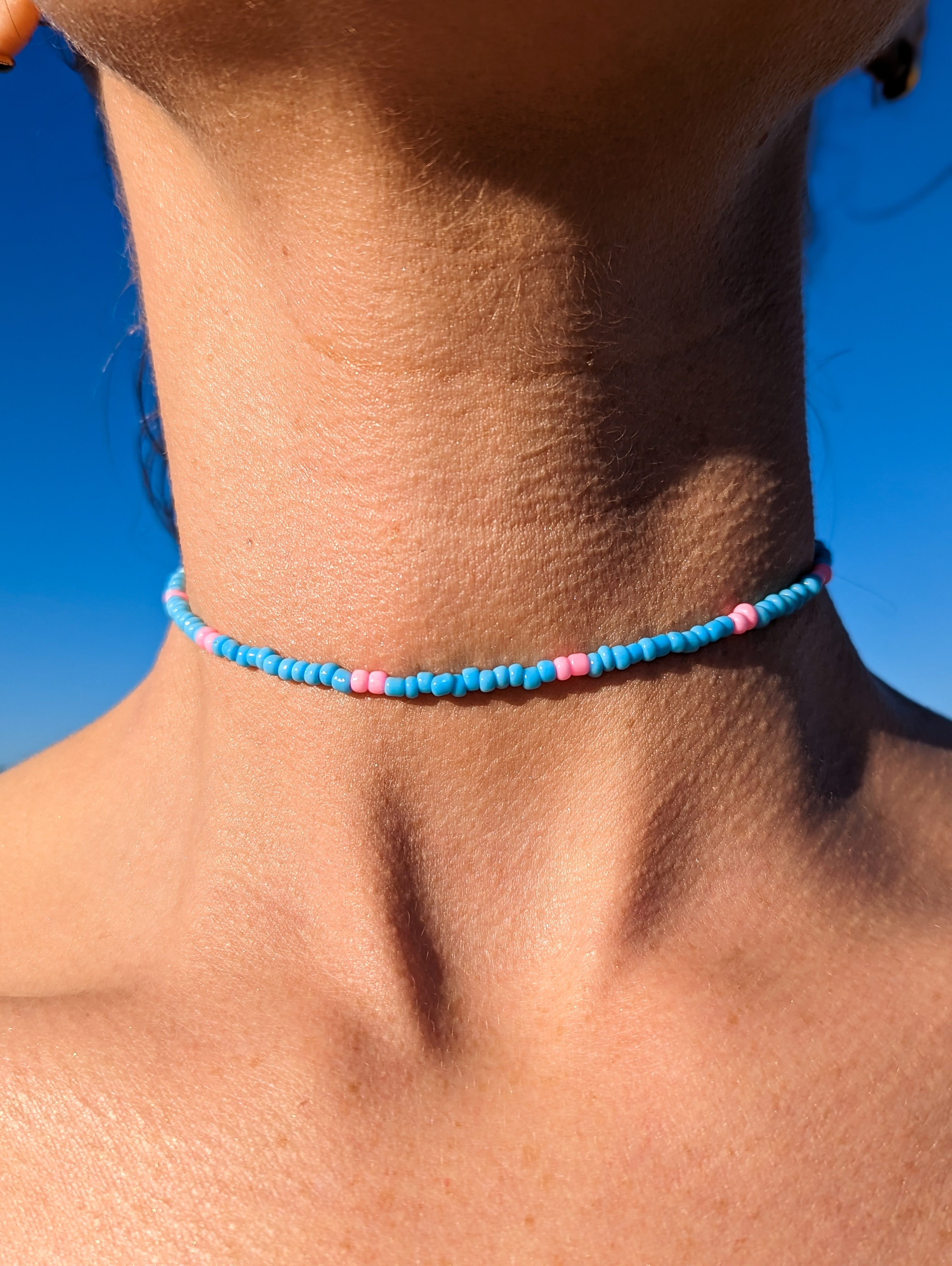 [THE ELEVEN] Necklace: Blue/Pink [Small Beads]